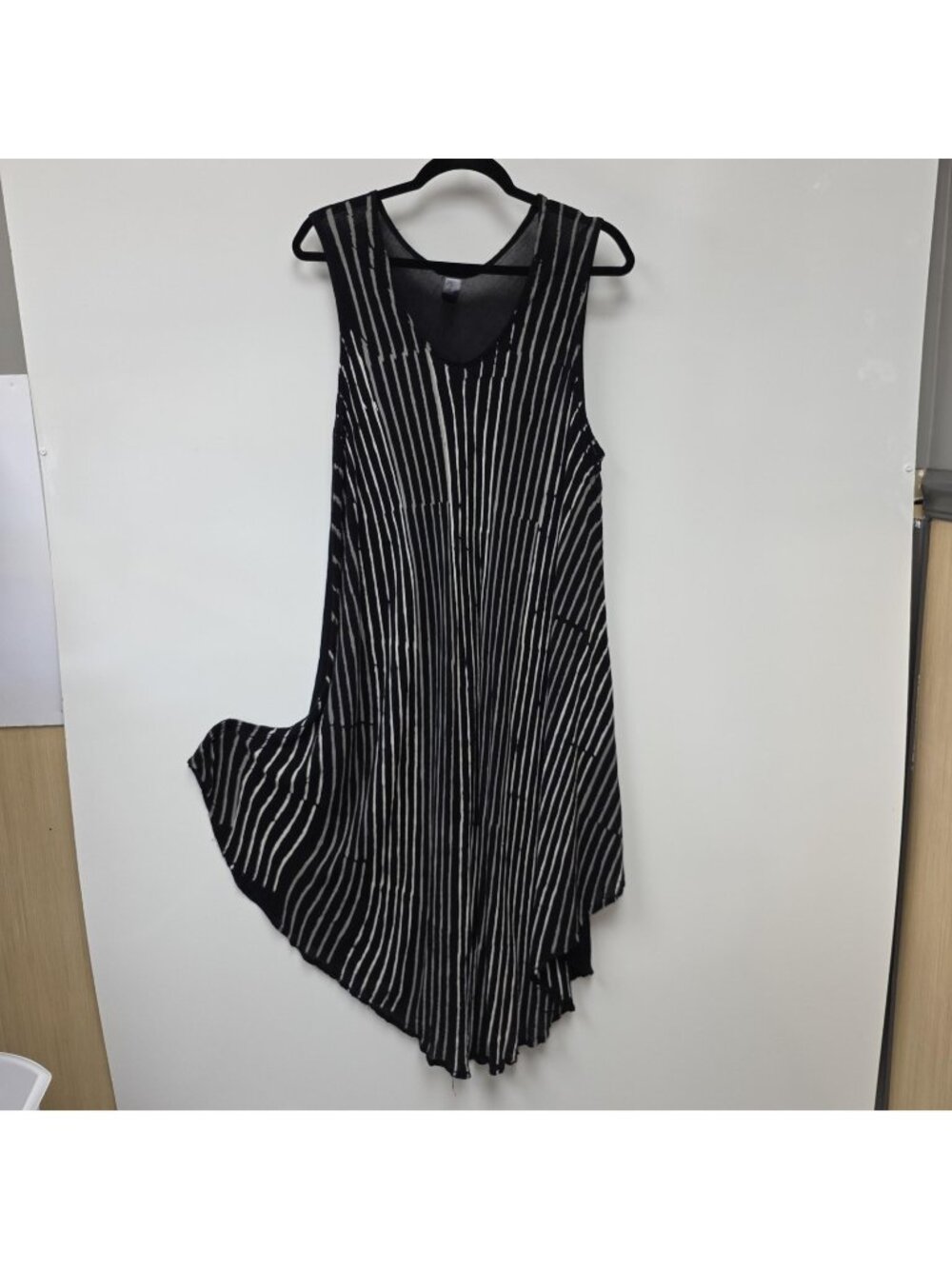 India Boutique Dress Womens Plus Size Black Stripe Swing Handkerchief Hem